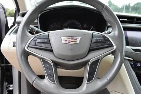 Used 2018 Cadillac XT5 Premium Luxury image 21