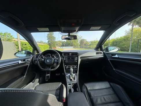 Used 2016 Volkswagen Golf R 4-Door image 13