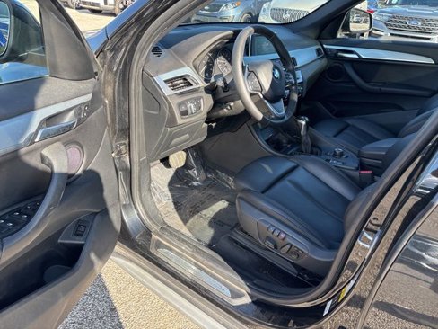 Used 2018 BMW X1 xDrive28i image 9