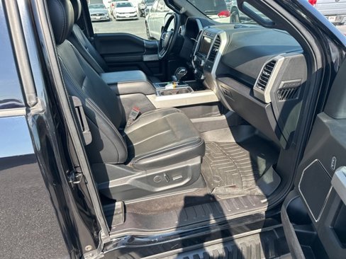 Used 2018 Ford F150 Lariat w/ Equipment Group 502A Luxury image 25
