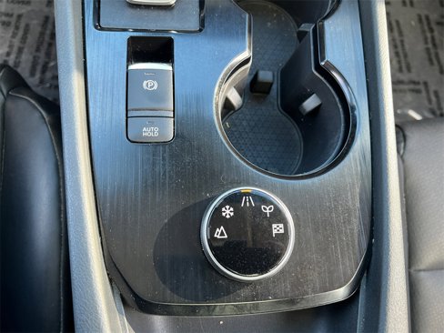 Used 2023 Nissan Rogue SV w/ SV Premium B Package image 22