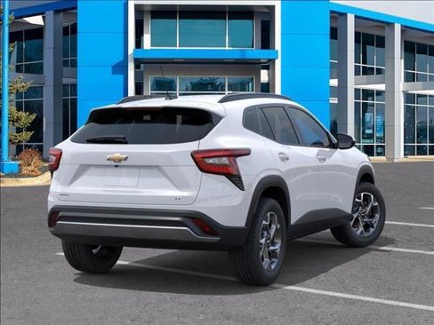 New 2025 Chevrolet Trax LT image 4
