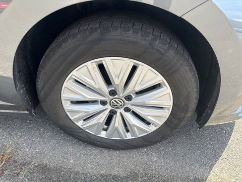 Used 2019 Volkswagen Jetta S image 10