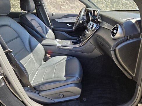 Used 2021 Mercedes-Benz GLC 300 image 19