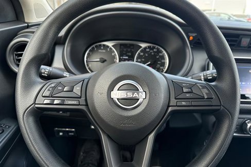 New 2025 Nissan Kicks Play S image 23