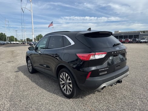Used 2022 Ford Escape Titanium w/ Class II Trailer Tow Package image 7