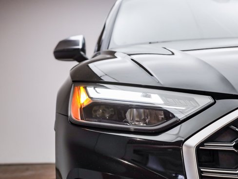 Used 2022 Audi SQ5 Premium w/ Convenience Package image 5