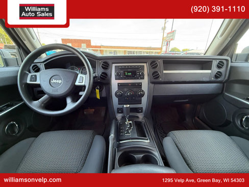 Used 2010 Jeep Commander Sport image 18