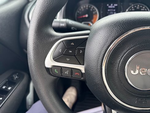 Used 2018 Jeep Renegade Sport w/ Power & Air Group image 39