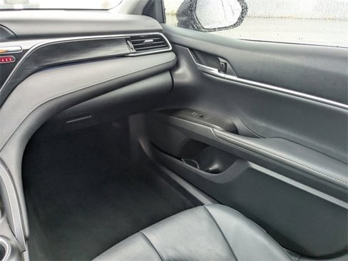 Used 2023 Toyota Camry XLE image 16