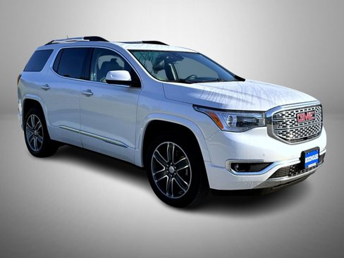 Used 2017 GMC Acadia Denali w/ Technology Package image 3