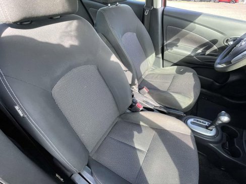 Used 2018 Nissan Versa SV image 25