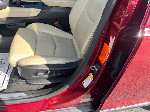 Used 2017 Cadillac XT5 Luxury w/ Driver Awareness Package image 21