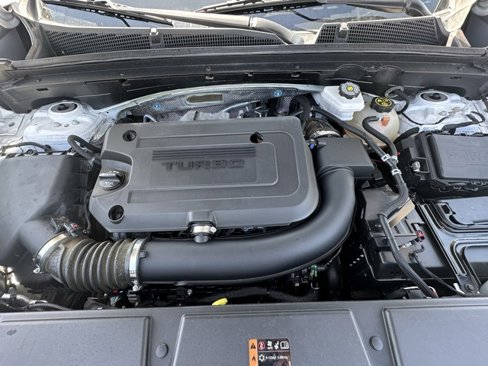 Used 2023 Buick Envision Essence image 41