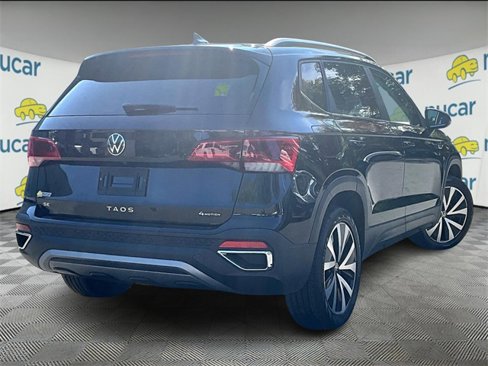 Used 2022 Volkswagen Taos SE w/ IQ.Drive SE Package image 13