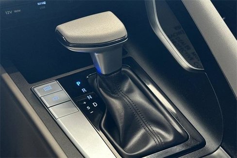 Used 2024 Hyundai Elantra SEL image 22