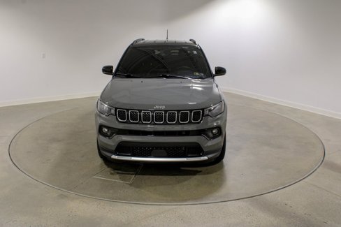 Used 2024 Jeep Compass Limited image 8