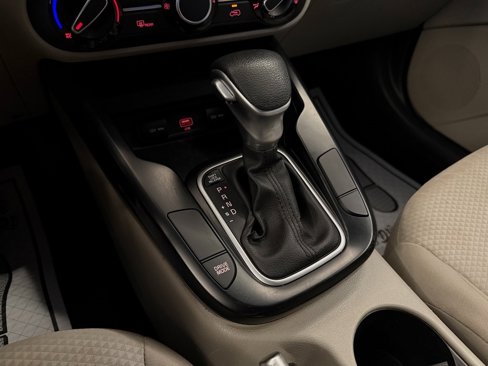 Used 2020 Kia Soul LX image 14