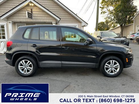 Used 2013 Volkswagen Tiguan S image 8