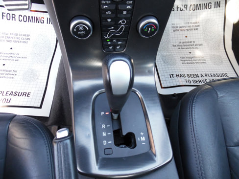 Used 2009 Volvo S40 T5 R-Design image 15