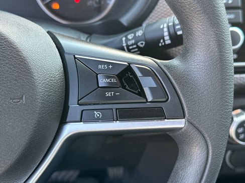 Certified 2020 Nissan Kicks S image 26