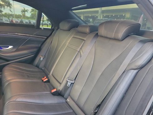 Used 2015 Mercedes-Benz S 550 Sedan image 13