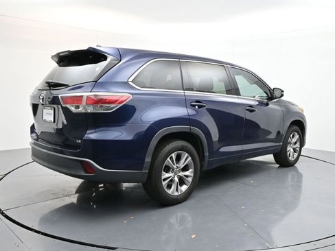 Used 2016 Toyota Highlander Plus image 5