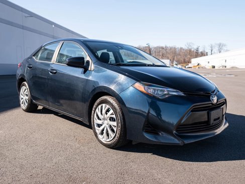 Used 2018 Toyota Corolla LE image 8