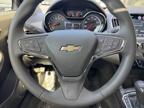 Used 2017 Chevrolet Cruze LT w/ Sun And Sound Package image 35