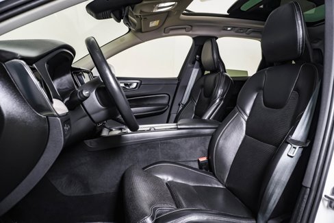 Used 2022 Volvo XC60 T8 Inscription w/ Advanced Package image 17