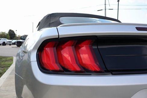 Used 2019 Ford Mustang Premium image 28