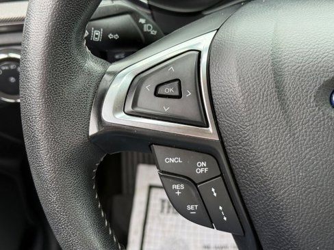 Used 2020 Ford Fusion SE w/ Equipment Group 151A image 29