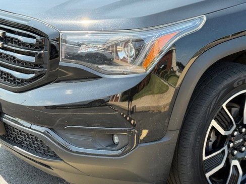 Used 2019 GMC Acadia SLT w/ Black Edition image 11