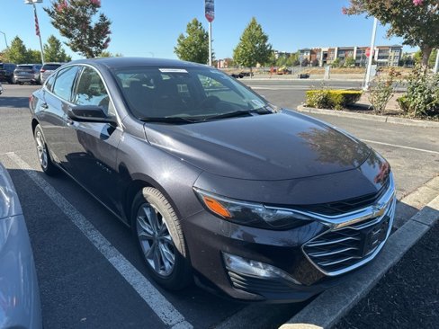 Used 2023 Chevrolet Malibu LT image 2