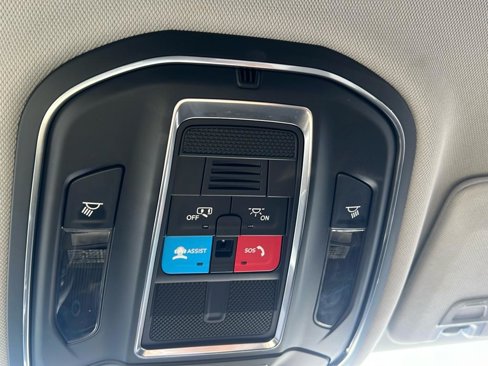 Used 2023 Jeep Grand Cherokee L Laredo image 20