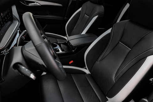 New 2025 Buick Envision Sport Touring image 9