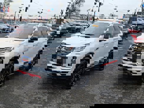Used 2024 Mitsubishi Outlander Sport Ralliart image 3