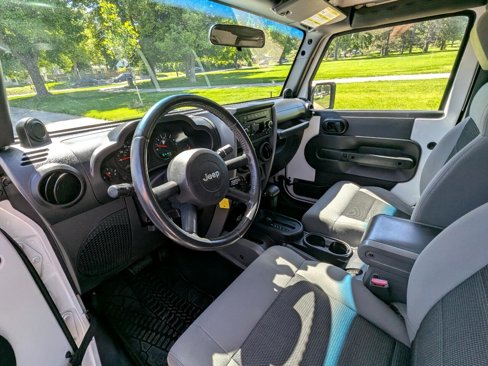 Used 2009 Jeep Wrangler X image 13