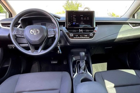 Used 2024 Toyota Corolla LE image 30