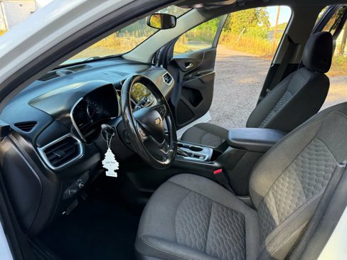 Used 2018 Chevrolet Equinox LT w/ Sun & Infotainment Package image 35