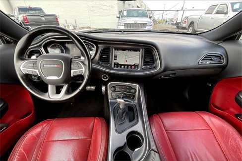 Used 2016 Dodge Challenger SXT Plus image 15