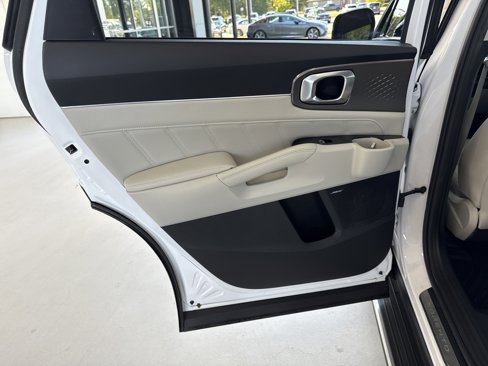 Used 2021 Kia Sorento SX image 28
