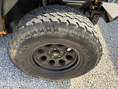 Used 2012 Jeep Wrangler Unlimited Sahara w/ Dual Top Group image 4