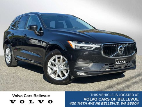 Used 2021 Volvo XC60 T5 Momentum w/ Premium Package image 1