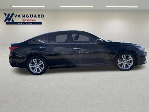 Used 2022 Nissan Altima 2.5 SV image 8