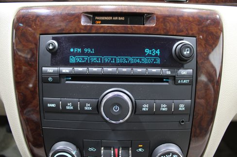 Used 2011 Chevrolet Impala LTZ image 17