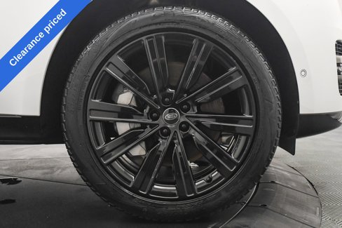 Used 2023 Land Rover Range Rover Long Wheelbase SE image 36