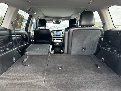 Used 2017 Toyota Highlander Limited Platinum image 50