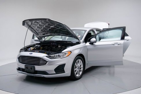 Used 2019 Ford Fusion SE image 30