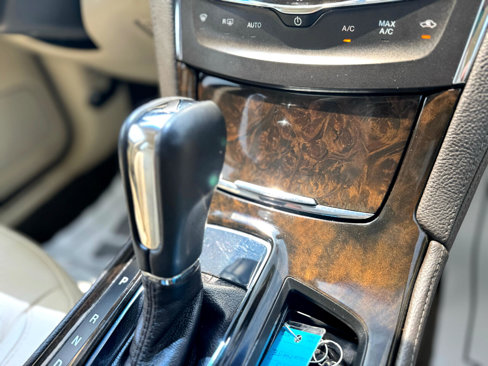 Used 2014 Lincoln MKS AWD w/ Equipment Group 101A image 35